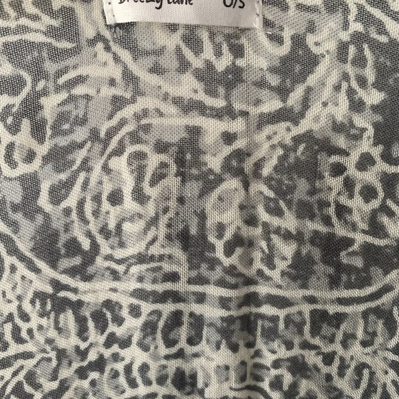 Breezy Lane | Kimono or Beach Cover-Up | Size: OS - Picture 3 of 5